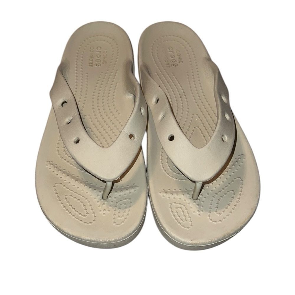 Crocs Cream Flip Flops Size 8